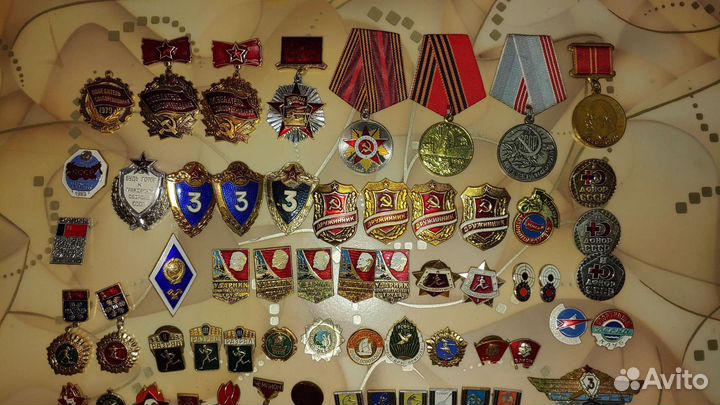 Знаки и значки СССР