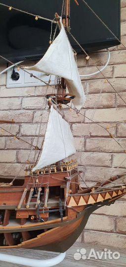 Модель парусника 