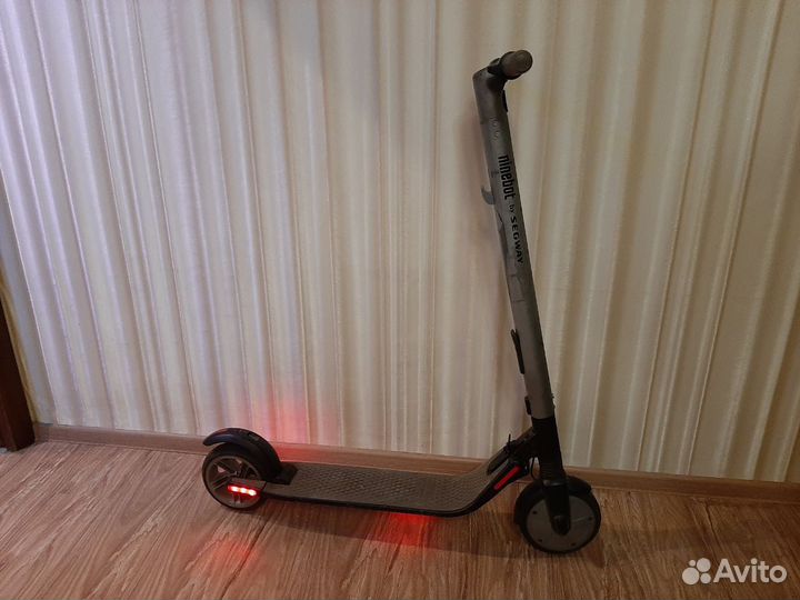 Ninebot Kickscooter ES2