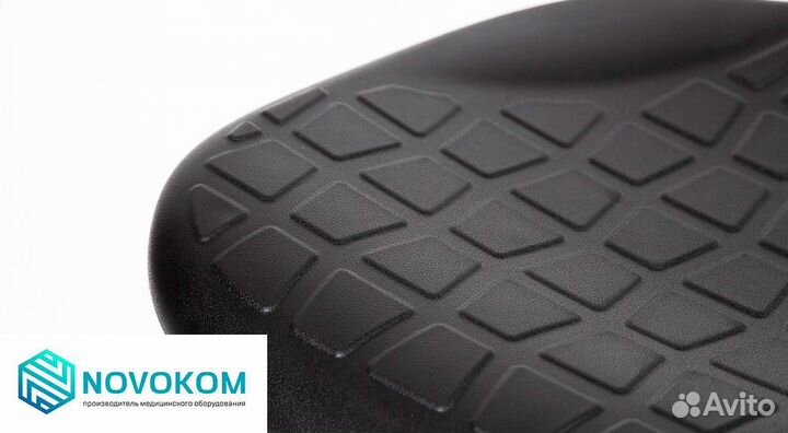 Стул офисный для специалиста кр12 * черный