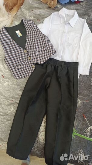 Костюм тройка классический