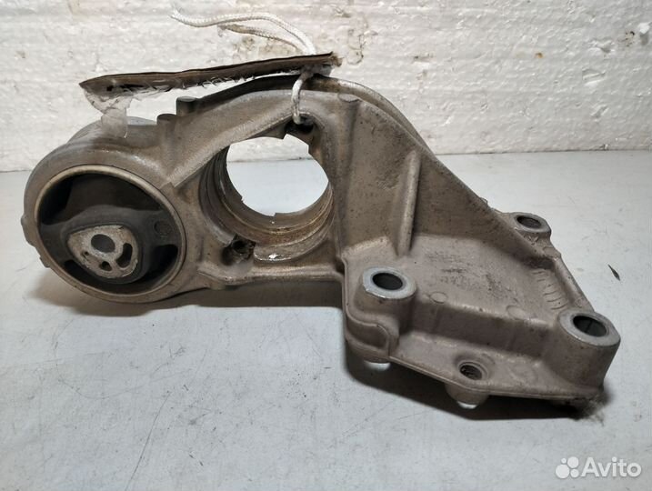 Peugeot 206 (98-12) - Подушка двигателя задняя Б/У