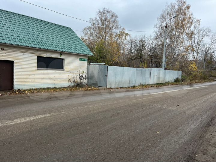 Помещение 194 м², участок 700 м²