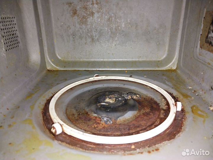 Микроволновая печь Leran на запчасти