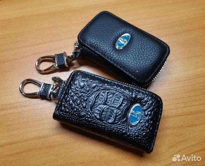 Ключница с логотипом авто