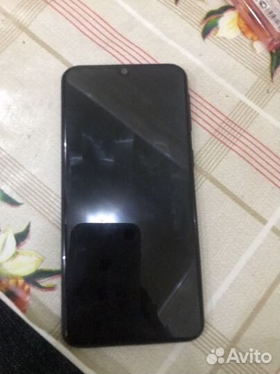 Телефон Samsung a40