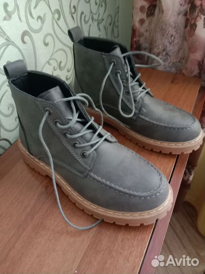 Ботинки женские