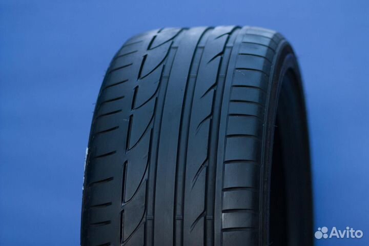 Bridgestone Potenza S001 225/35 R19 98V
