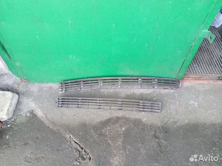 Решётки в бампер ауди 100 с4