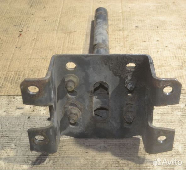 Кронштейн крепления крыла Renault Trucks Премиум