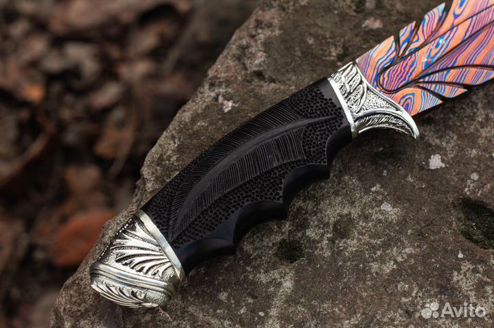 Нож из дамасской стали ручной работы