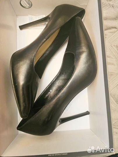 Туфли женские 38 размер натуральная кожа черные