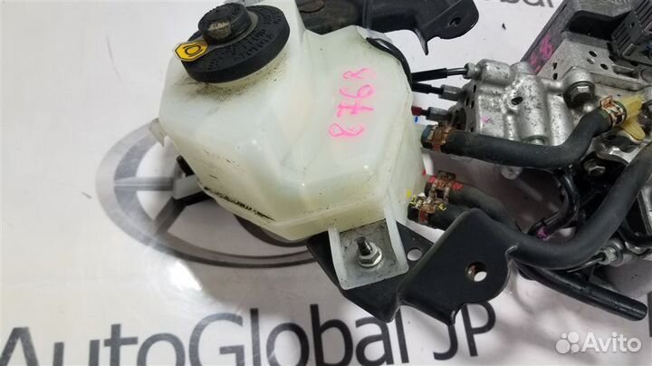 Цилиндр тормозной главный Toyota Sai