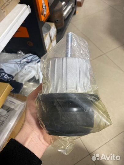 Подушка двигателя передняя Lexus Is250 ALE20