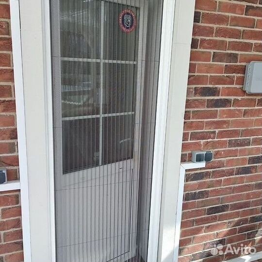 Москитные сетки плиссе на окна и двери