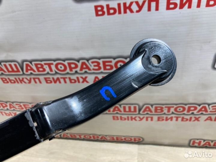 Дворник лобового стекла правый Ford Focus 3