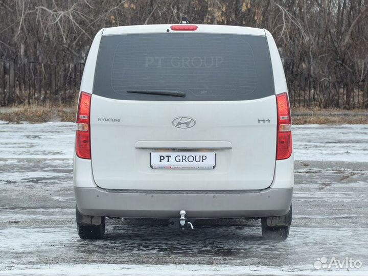 Фаркоп под квадрат Hyundai Grand Starex Restyling