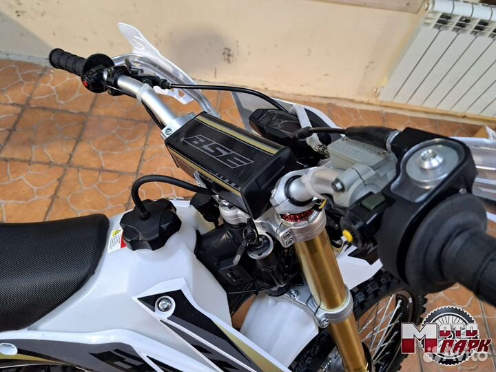 Мотоцикл BSE Z3