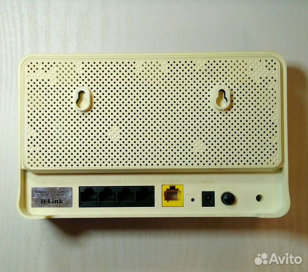 Wi-Fi роутер D-Link DIR-825