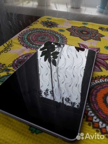 Планшет Asus на запчасти. Экран целый