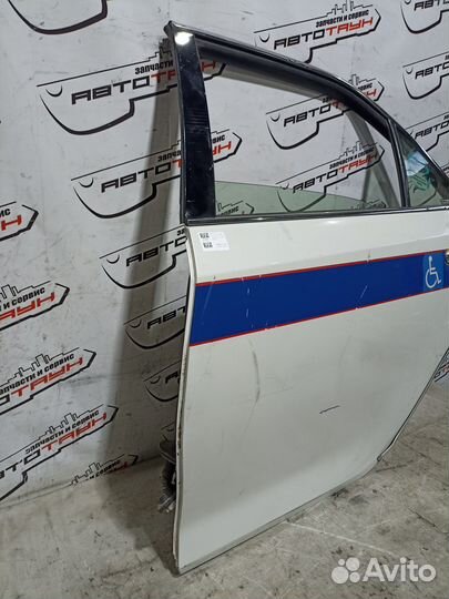 Дверь toyota daihatsu altis camry ACV51 ASV50 AVV50 AVV50N GSV50 6700433200 задняя левая белый DY189