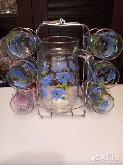 Графин со стаканами