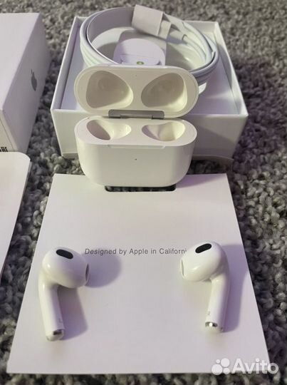 Беспроводные наушники Apple Airpods 3