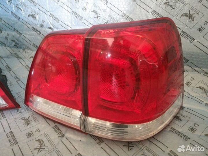 Фонари Toyota Land Cruiser 200