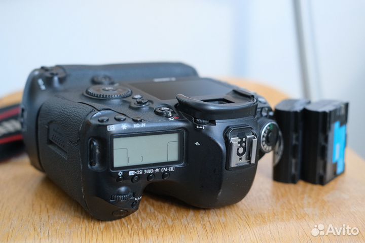 Canon 5D mark iii с батблоком