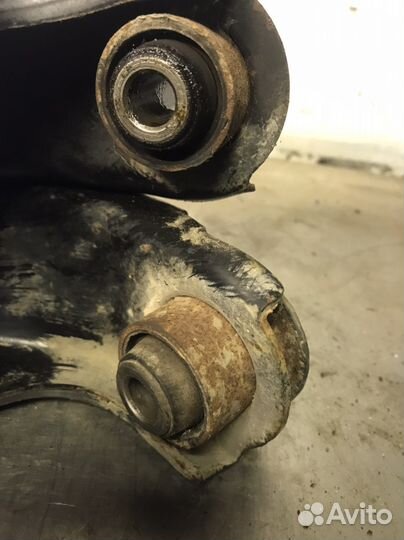 Рычаг передний Renault Logan Sandero Largus