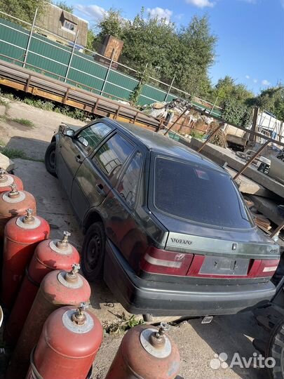 Запчасти на volvo v40