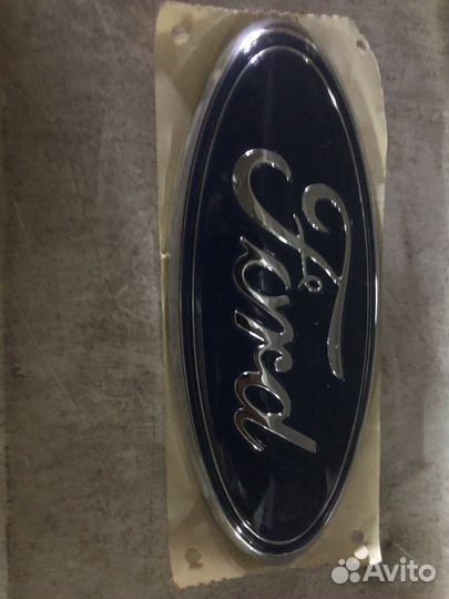 Эмблема ford kuga