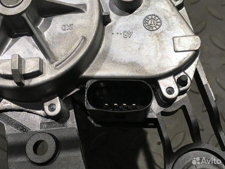 Моторчик заднего стеклоочистителя