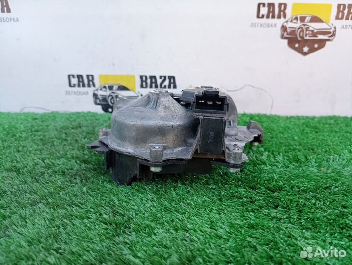 Моторчик стеклоочистителя Opel Astra