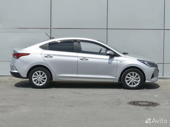 Hyundai Solaris 1.6 AT, 2022, 24 358 км