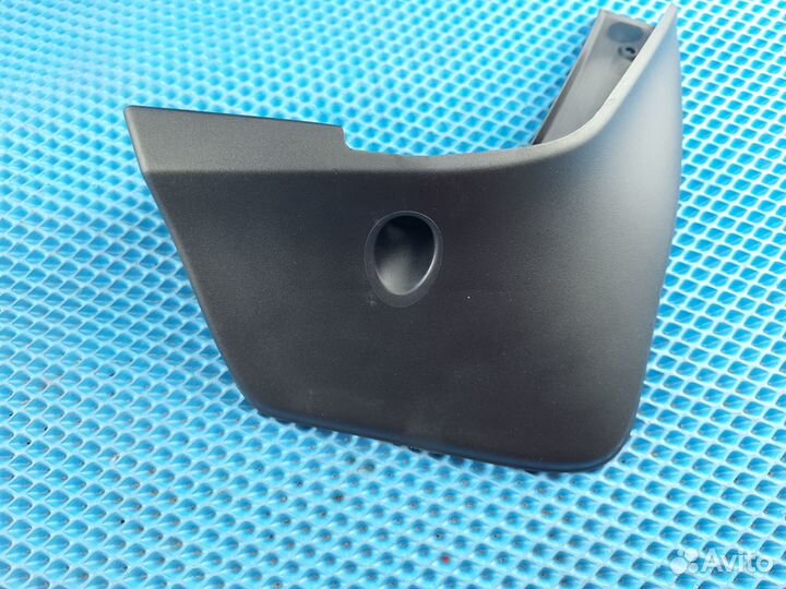 Брызговик задний правый PZ416E196100 Auris