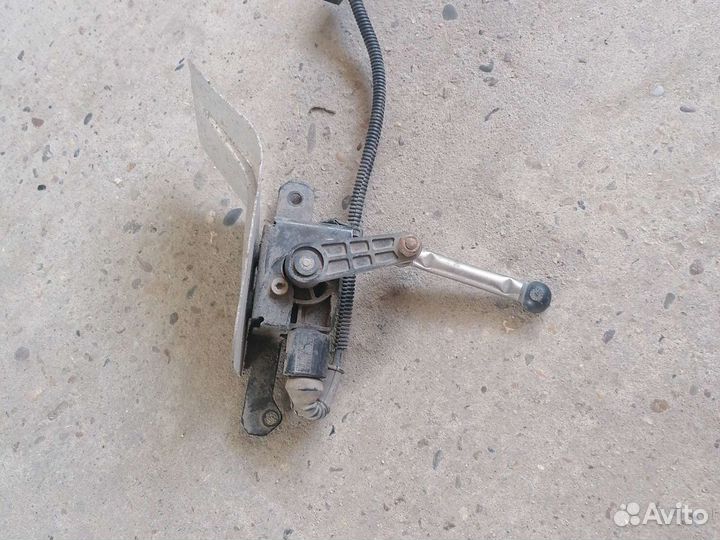 Датчик дорожного просвета Шкода Октавия А5