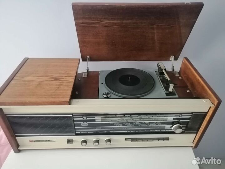 Радиола кантата 204