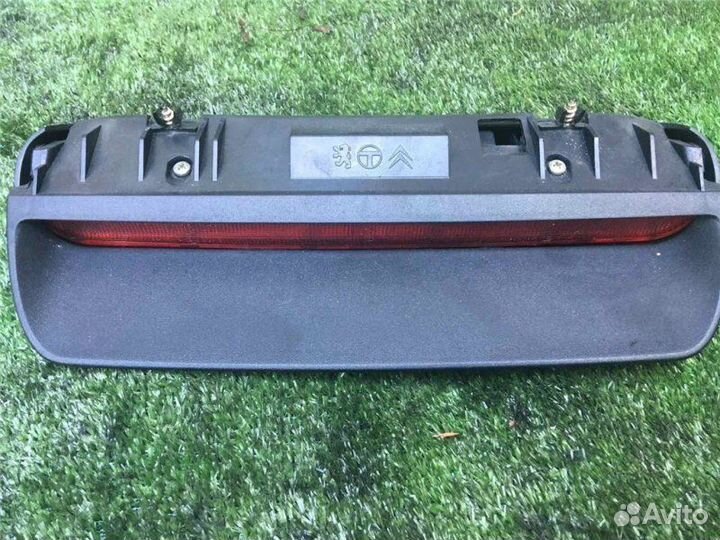 Стоп-сигнал Citroen Xsara Picasso 2.0 2002