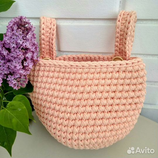 Вязаная подвесная корзина