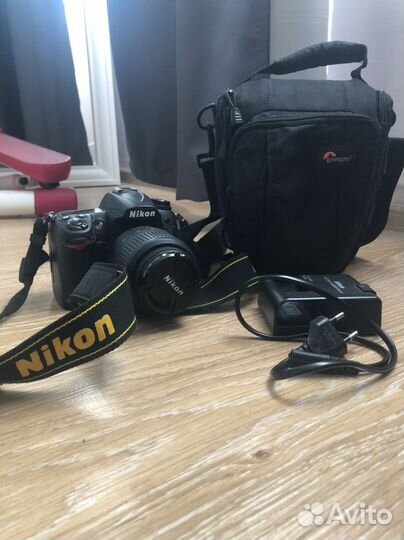 Зеркальный фотоаппарат