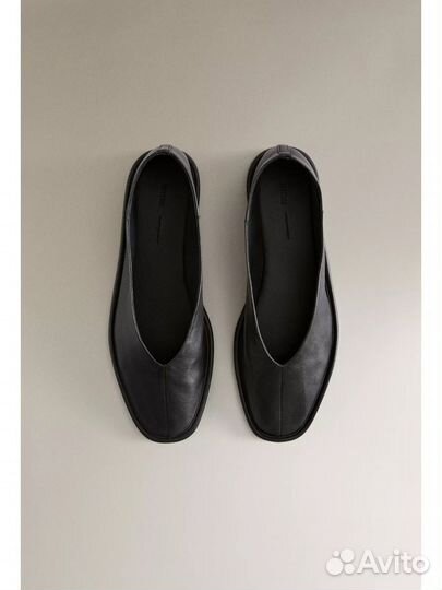 Кожаные балетки Zara