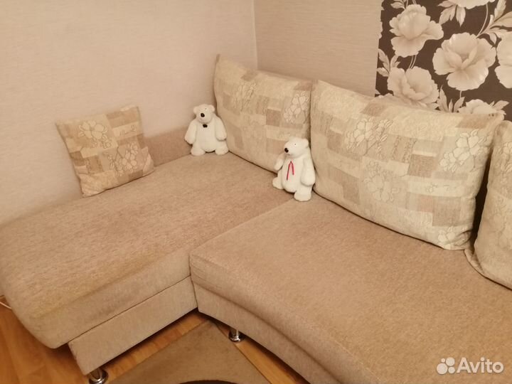 Продам угловой диван бу