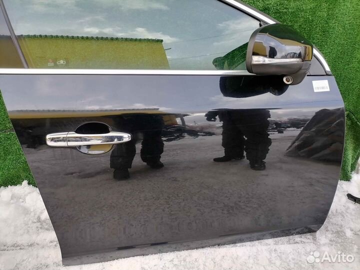 Дверь передняя правая Volvo V60 FW