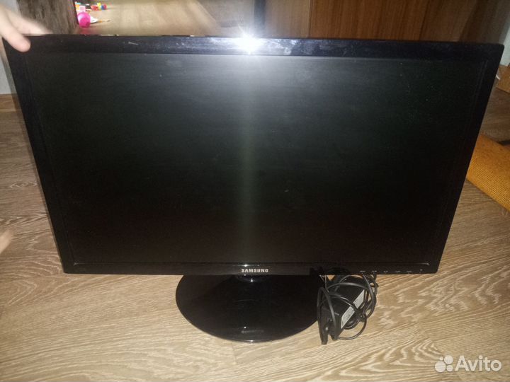 Мониторы Dell, Samsung и Asus