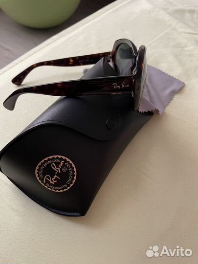 Солнцезащитные очки ray ban женские