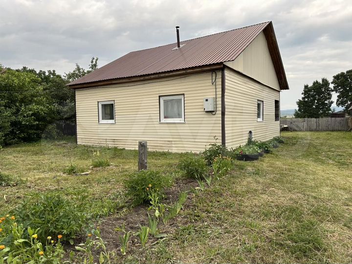 Дом 48 м² на участке 50 сот.