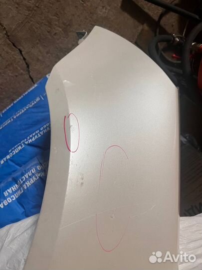 Крыло переднее левое Cadillac Cts 2