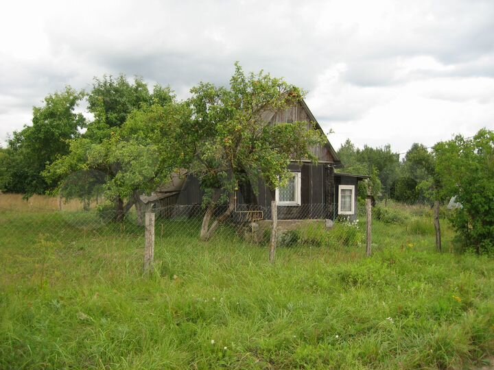 Дом 27 м² на участке 21 сот.