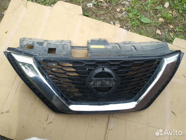 Решетка радиатора Nissan Qashqai J11 рестайлинг